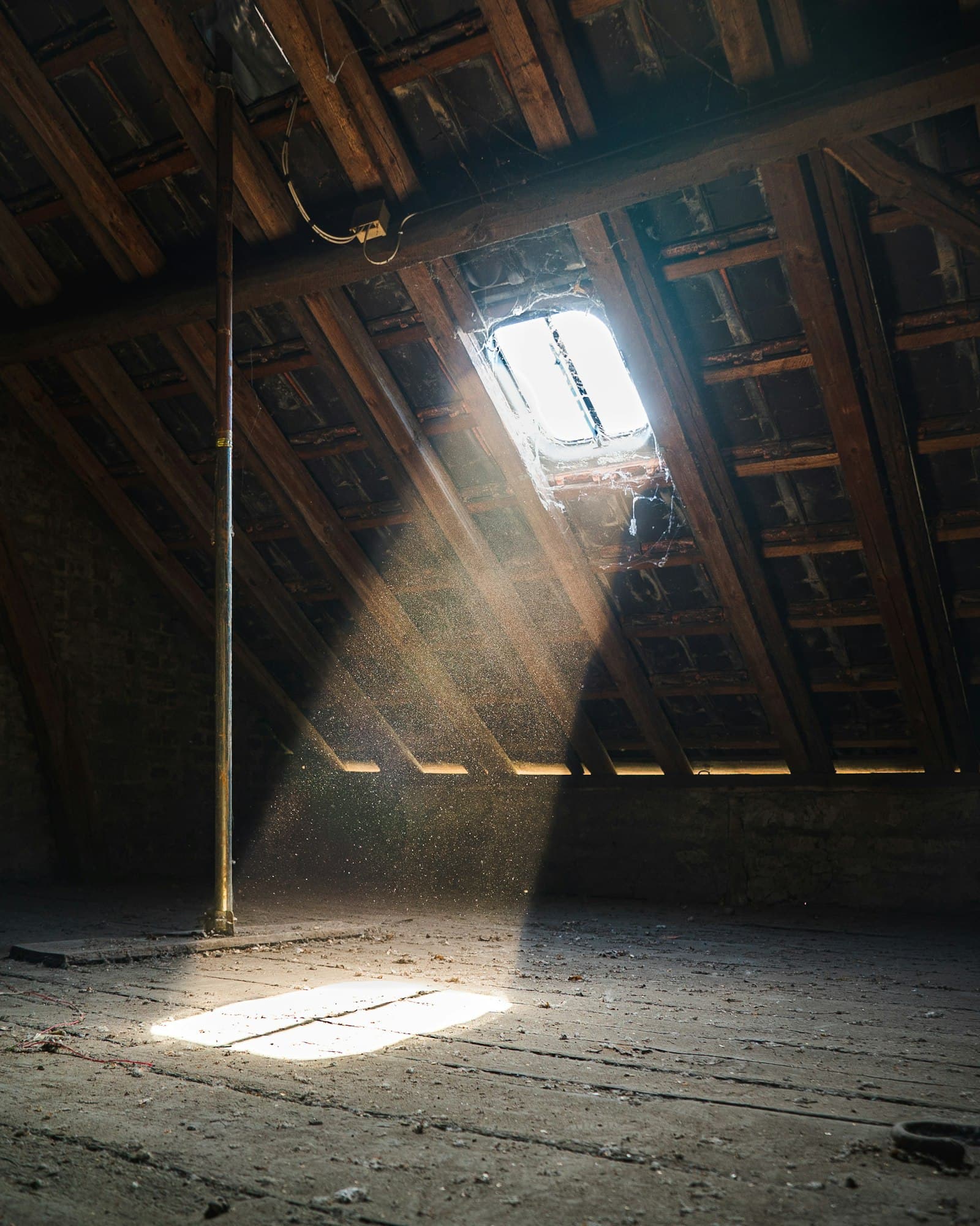 Daylight showing through a roof structure from inside